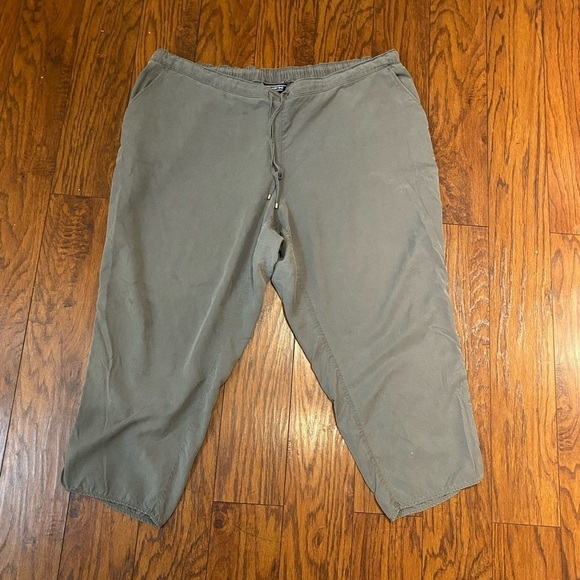 Lands end mid rise cropped lyocell pants size 22w - Picture 2 of 4
